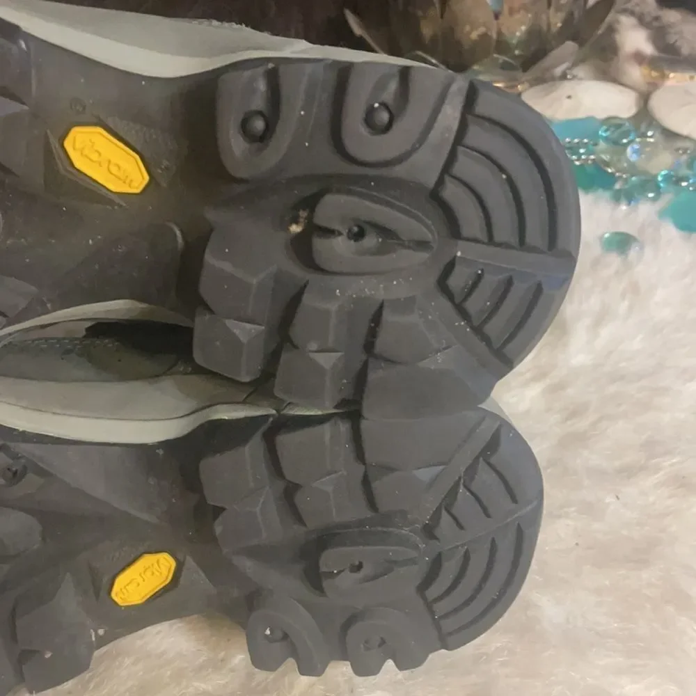 Vasque hiking boots 7 (5001)